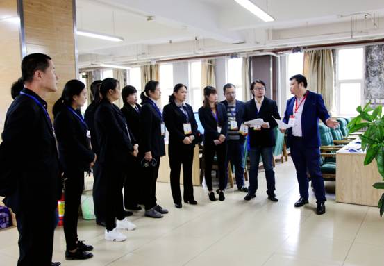考前考务会.jpg